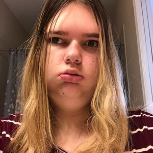 Meet your Posher, Caylee